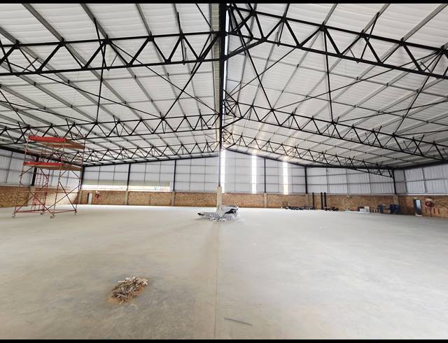2,365M² WAREHOUSE TO LET IN RIVERSANDS